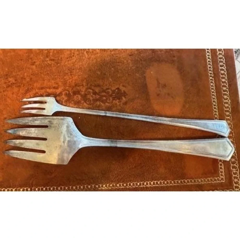 Antique Art Deco Wm Rogers Silver plated Serving & Pickle Forks Set PAT Aug 2.20